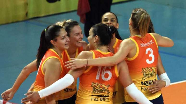 Vôlei Nestlé é o terceiro colocado na Superliga feminina