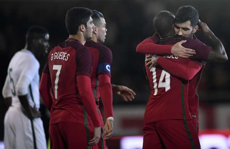 Portugal teve boa atuação diante da torcida. Vitória sem dificuldade no amistoso internacional (AFP)