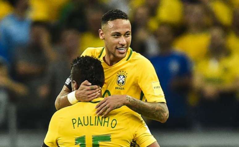 Neymar e Paulinho devem ser titulares contra a Inglaterra (Foto: Pedro Vilela)