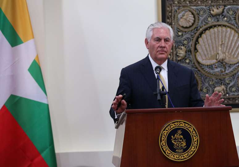 Rex Tillerson concede entrevista em Naypyitaw
 15/11/2015   REUTERS/Aye Win Myint
