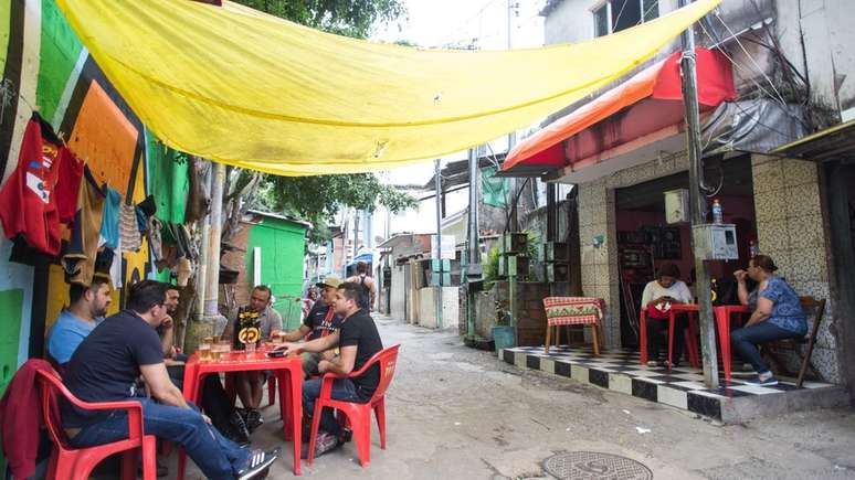 Bar na favela Coliseu