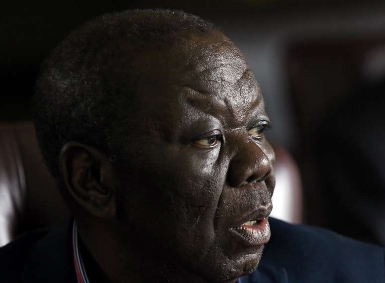 Morgan Tsvangirai, líder do partido de oposição no Zimbábue, Movimento para a Mudança Democrática, durante coletiva de imprensa