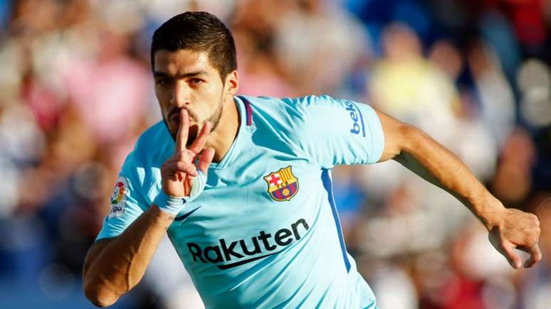 Suárez marcou dois para o Barcelona (Foto: AFP/OSCAR DEL POZO)