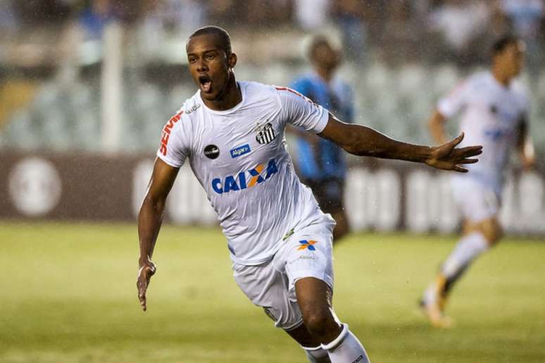 Copete ganha nova chance no Santos após desencantar contra o Grêmio (Foto: Ivan Storti)