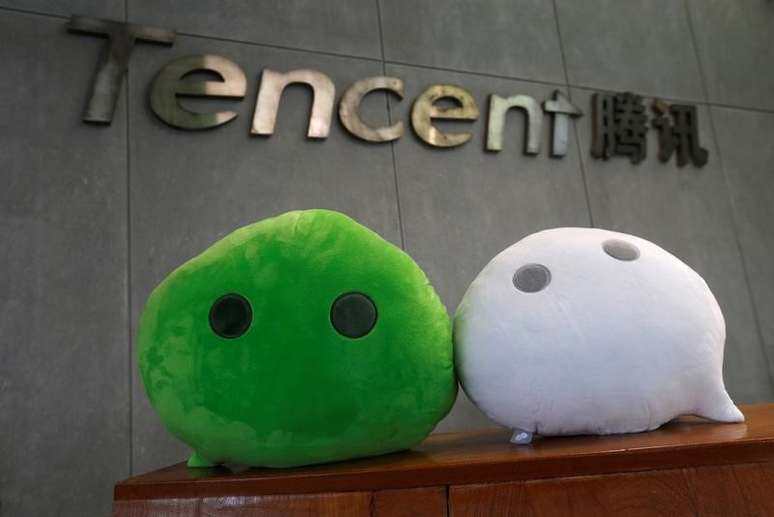 Mascotes do WeChat, rede social da Tencent, no escrit&oacute;rio da empresa em Guangzhou, China
9/05/2017 REUTERS/Bobby Yip