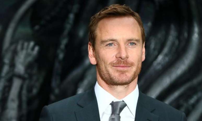 Ator Michael Fassbender posa em Londres
 4/5/2017    REUTERS/Neil Hall