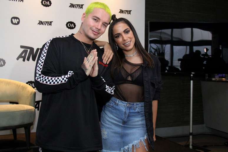 Anitta e J. Balvin no lançamento do clipe (Foto: Wallace Barbosa/AgNews)