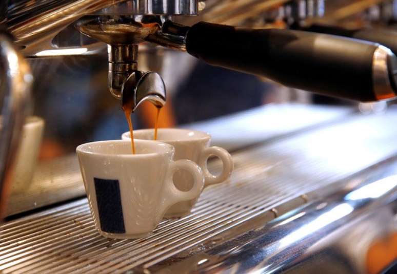 Xícaras de café em cafeteria de Milão 19/09/2017 REUTERS/Stefano Rellandini