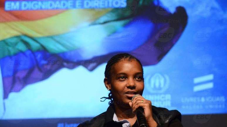 No Brasil, Lara passou a falar sobre sua orientação sexual e agora quer ser ativista da causa LGBT
