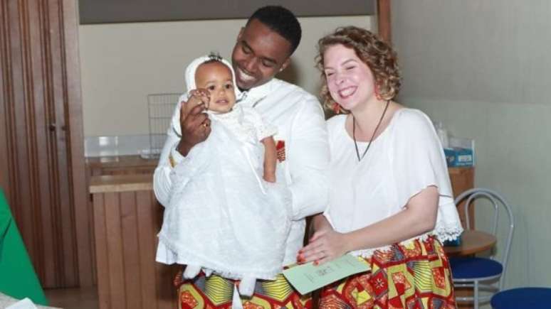 Astrid é francesa e Mike, do Quênia e de Ruanda; eles estão juntos há 10 anos | Foto: Arquivo Pessoal
