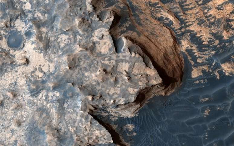 Imagem obtida pela c&acirc;mera High Resolution Imaging Science Experiment (HiRISE) mostra superf&iacute;cie de Marte
18/4/2017 NASA/JPL/University of Arizona/Handout via REUTERS   