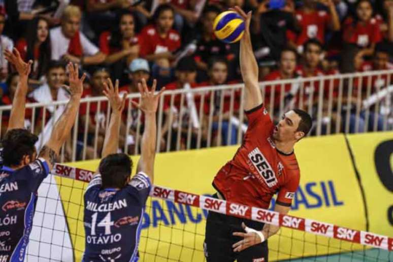 Sesi e Taubaté somam 20 pontos na Superliga masculina (Foto: Wander Roberto/Inovafoto/CBV)