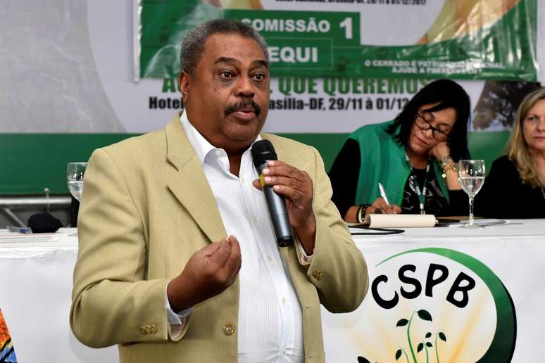 "Eu diria que todos os administradores p&uacute;blicos tendem a n&atilde;o cumprir acordos", afirma Jo&atilde;o Domingos.
