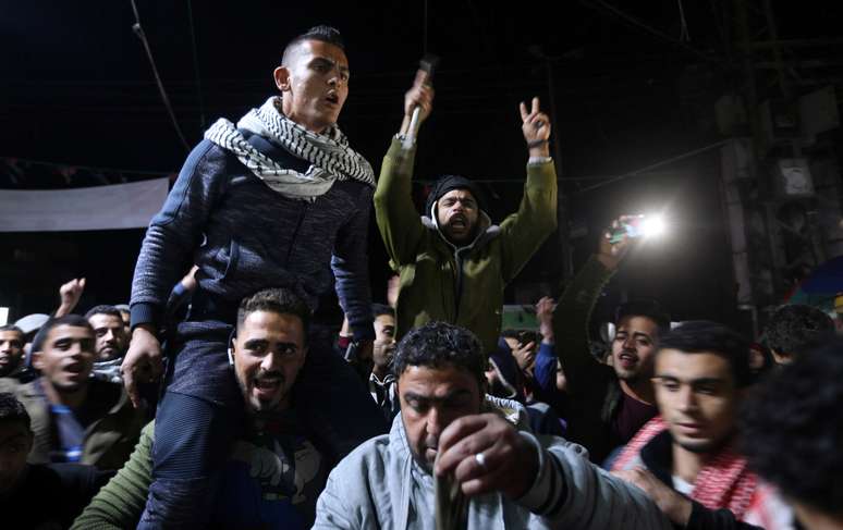 Palestinos reagem a anúncio de Trump na Faixa de Gaza
 6/12/2017    REUTERS/Ibraheem Abu Mustafa