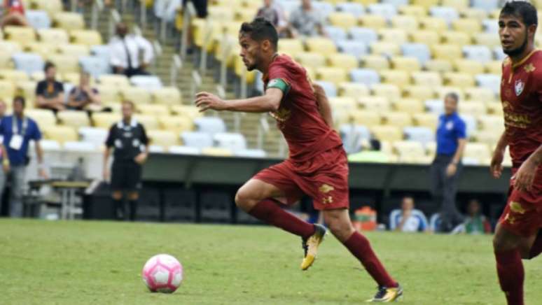 Gustavo Scarpa em ação pelo Fluminense - FOTO: MAILSON SANTANA/FLUMINENSE FC.