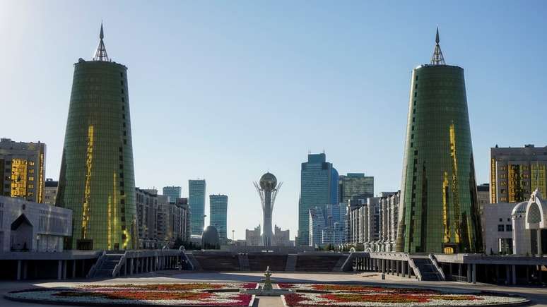 Astana, capital do Cazaquist&atilde;o, &eacute; apontada como 'cidade dos sonhos' de um homem, o presidente Nursultan Nazarbayev, que governa o pa&iacute;s desde 1991
