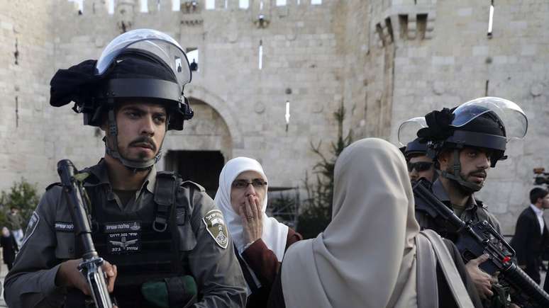Tanto israelenses quanto palestinos reivindicam Jerusalém como capital de seus territórios | Foto: Menahem Kahana/AFP/Getty Images