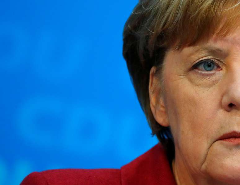 Chanceler alemã, Angela Merkel, durante coletiva de imprensa, em Berlim 11/12/2017  REUTERS/Fabrizio Bensch