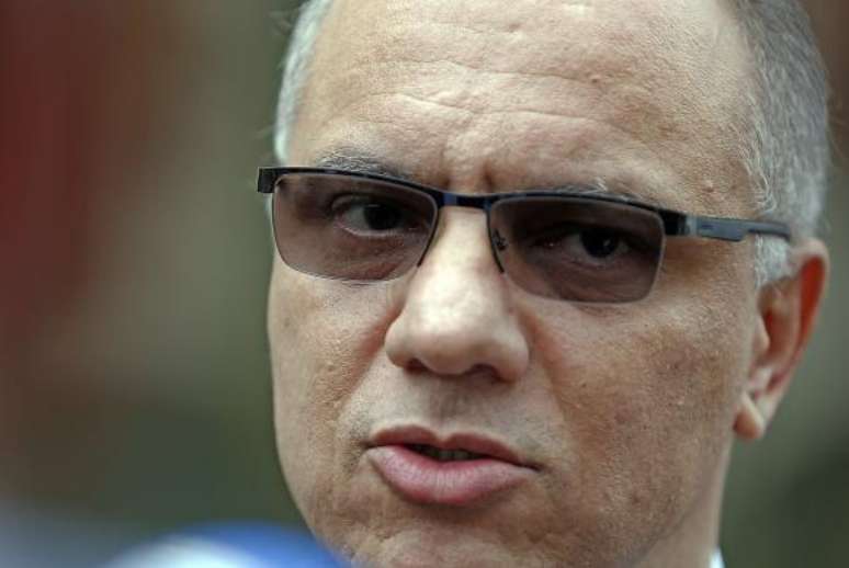 Presos como Rog&eacute;rio 157, "quanto mais longe, melhor", aifzrma o secret&aacute;rio Roberto S&aacute;