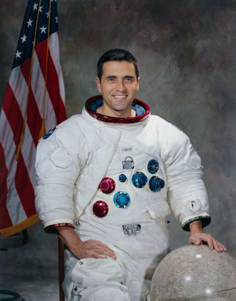 Foto oficial do astronauta&nbsp;Harrison Schmitt para a miss&atilde;o Apollo 17 (Reprodu&ccedil;&atilde;o: NASA)