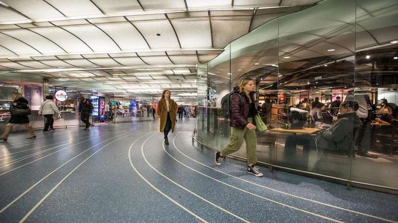 O Pedway é usado pelos moradores de Chicago para fugir do calor ou do frio (Foto: Greg Inda)