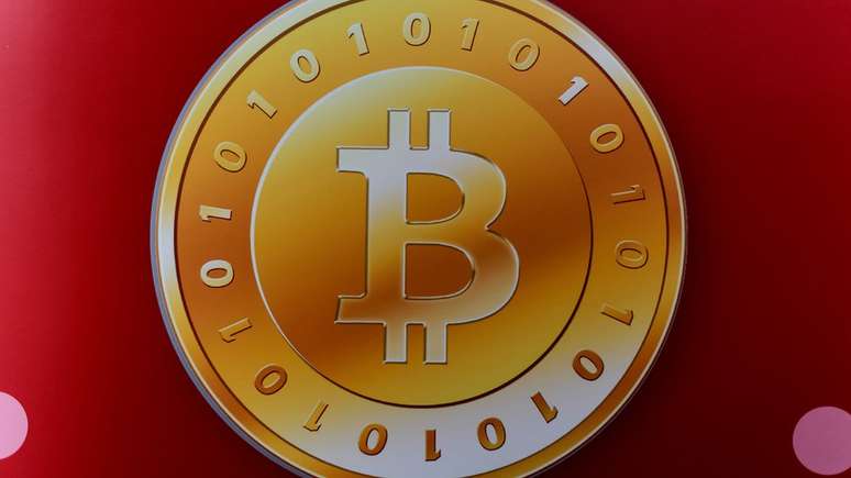 Conhecido como o 'ouro digital', o bitcoin cresceu mais de 1.200% no último ano