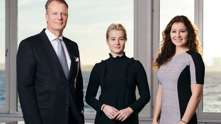 Empresário norueguês transformou Alexandra e Katharina em acionistas de sua companhia | Foto: Frédéric Boudin/Ferd