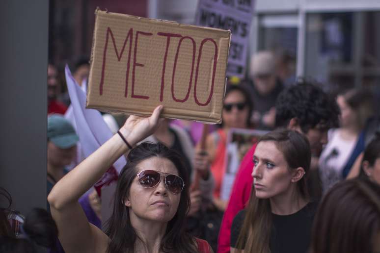Denúncias contra Weinstein e outras figuras públicas têm levado cada vez mais mulheres a protestar contra o assédio