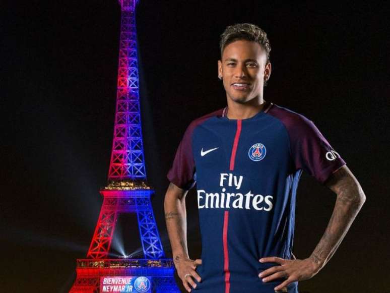 Neymar está morando em Paris e atua no momento pelo Paris Saint German