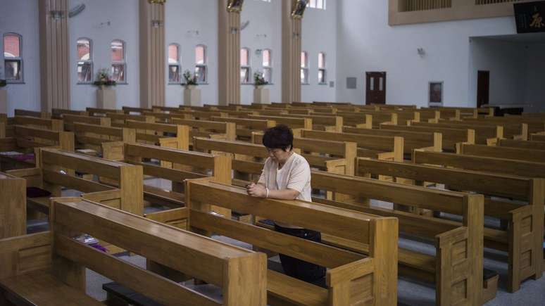 Quando pessoas n&atilde;o religiosas est&atilde;o sendo perseguidas, geralmente isto &eacute; um indicativo de que minorias religiosas tamb&eacute;m est&atilde;o amea&ccedil;adas, aponta relat&oacute;rio