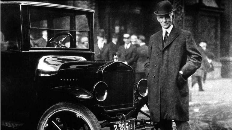 Henry Ford fundou a indústria que leva seu sobrenome e que é intimamente relacionada aos EUA, mas seu pai era imigrante irlandês e sua mãe, de família belga
