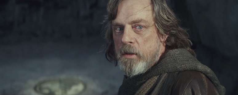 Por que Mark Hamill parece tão diferente entre os dois primeiros