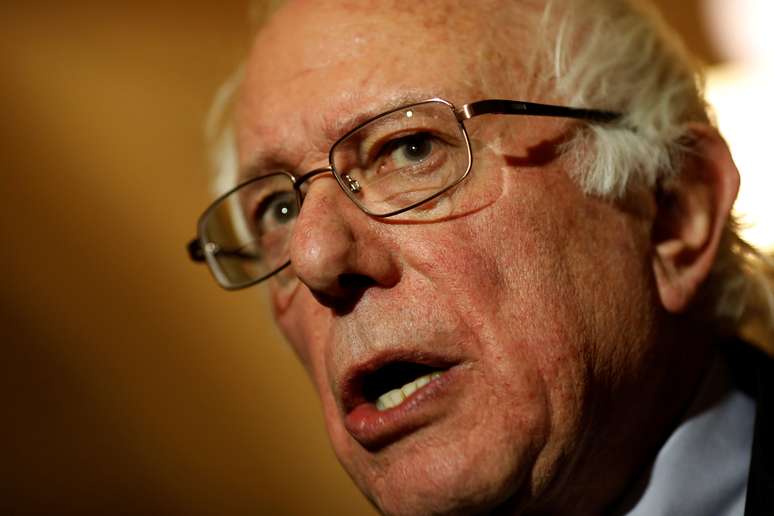 Senador Bernie Sanders fala sobre reforma tribut&aacute;ria
19/12/2017    REUTERS/Aaron P. Bernstein