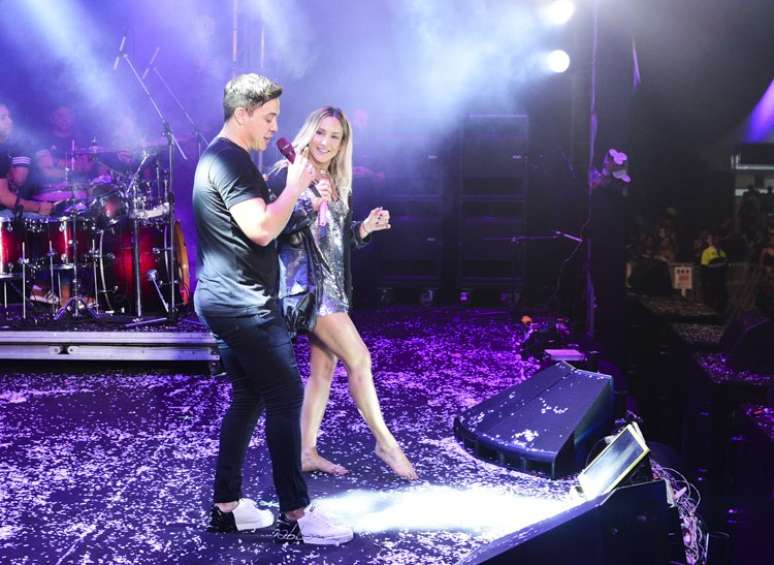 Wesley Safadão e Claudia Leitte no shoe Garota Vip (Foto: Leo Franco/AgNews)