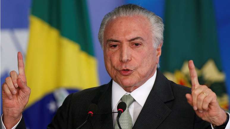 Temer vive momento pol&iacute;tico mais delicado que Macri