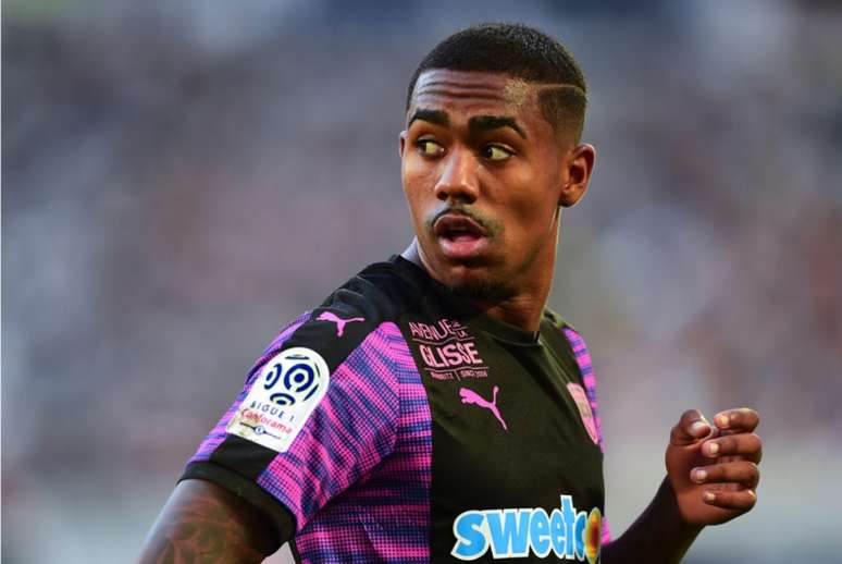 Malcom pode ir para o Manchester United na próxima janela (Foto: NICOLAS TUCAT / AFP)