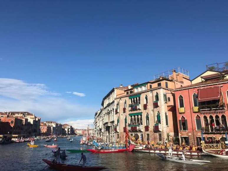 Veneza sofre com turismo em massa