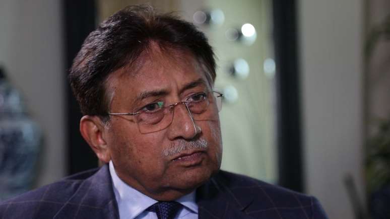 Pervez Musharraf nega ter amea&ccedil;ado Bhutto