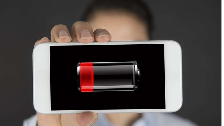 Baterias que descarregam rápido estão entre os problemas enfrentados por usuários de smartphones