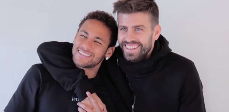 Neymar se encontrou com Piqué por entrevista ao site 'The Players' Tribune' (Foto: Reprodução / YouTube)