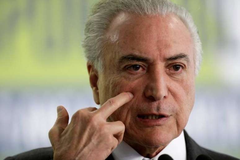 Em São Paulo, o presidente também avaliará a possibilidade de retirar a sonda urinária colocada em meados de dezembro