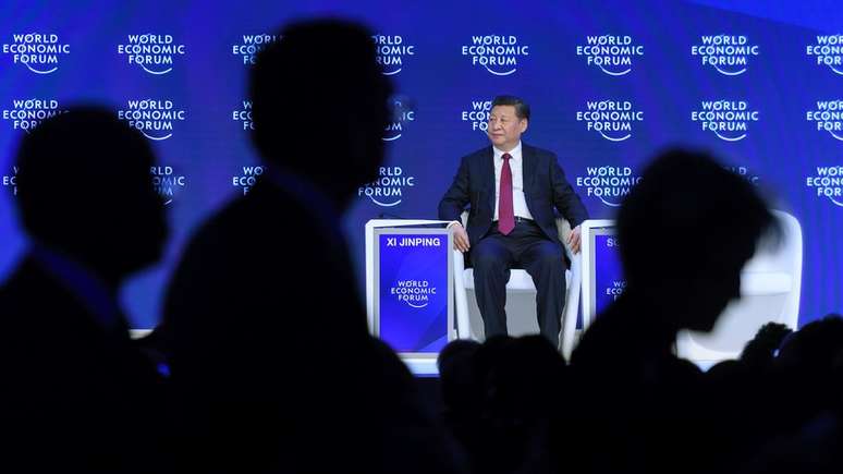 Em Davos, Xi Jinping se apresentou como grande defensor do livre comércio, sistema que favoreceu o rápido desenvolvimento chinês | Foto: Fabrice Coffrini