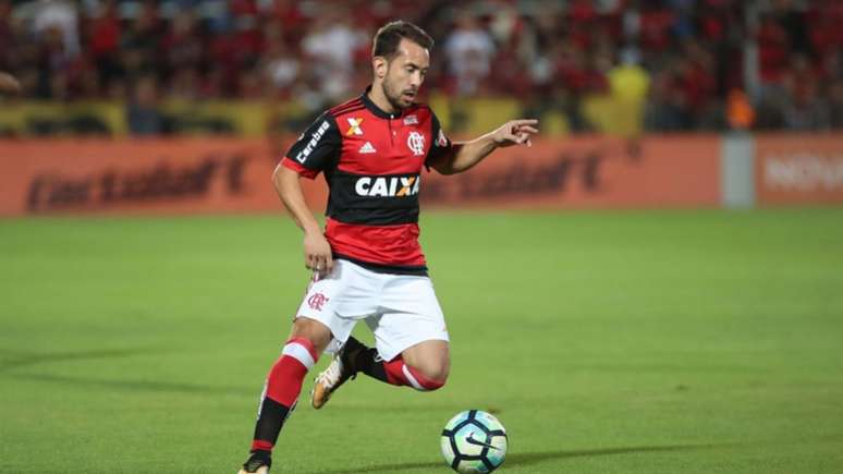 Meia chegou no meio da temporada (Foto: Gilvan de Souza/Flamengo)