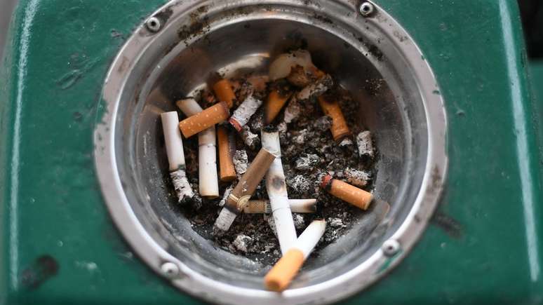 Para muitas das decisões, oomo parar de fumar, por exemplo, a força de vontade sozinha não adianta