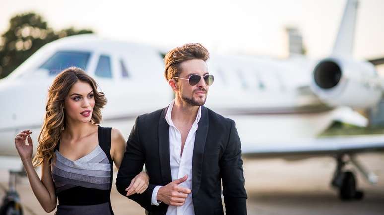 Pesquisa com milion&aacute;rios de diversos pa&iacute;ses mostra que a maioria deles acredita que precisa aumentar imensamente sua fortuna para ser mais feliz