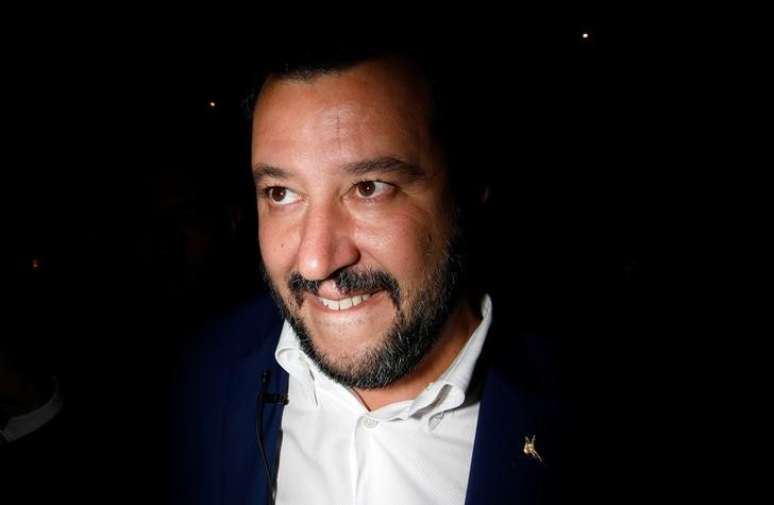 L&iacute;der da Liga Norte, Matteo Salvini, chega para com&iacute;cio em Catania
02/11/2017 REUTERS/Antonio Parrinello