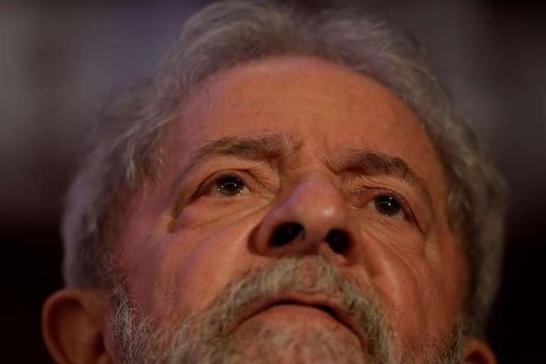 Ex-presidente Luiz In&aacute;cio Lula da Silva durante congresso, em Bras&iacute;lia 19/11/2017 REUTERS/Ueslei Marcelino