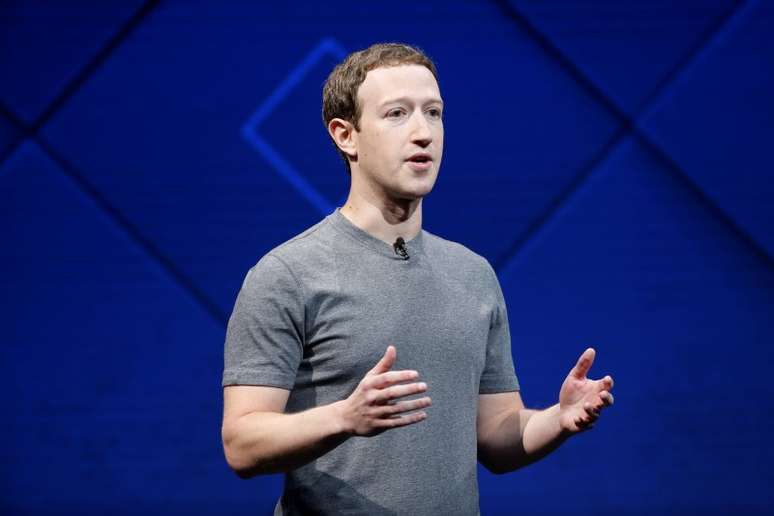 Mark Zuckerberg, presidente-executivo do Facebook, durante conferência anual com desenvolvedores em San Jose, Estados Unidos
18/04/2017 REUTERS/Stephen Lam