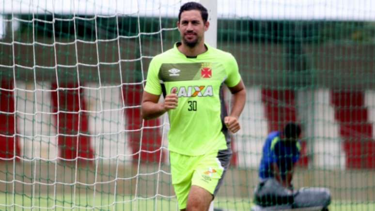 Vasco realizou segundo dia de pré-temporada. Veja a seguir imagens do dia do Cruz-Maltino