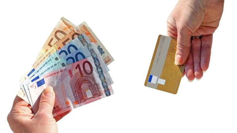 Empresa PayPal permitia a usu&aacute;rios comprarem tudo pela internet